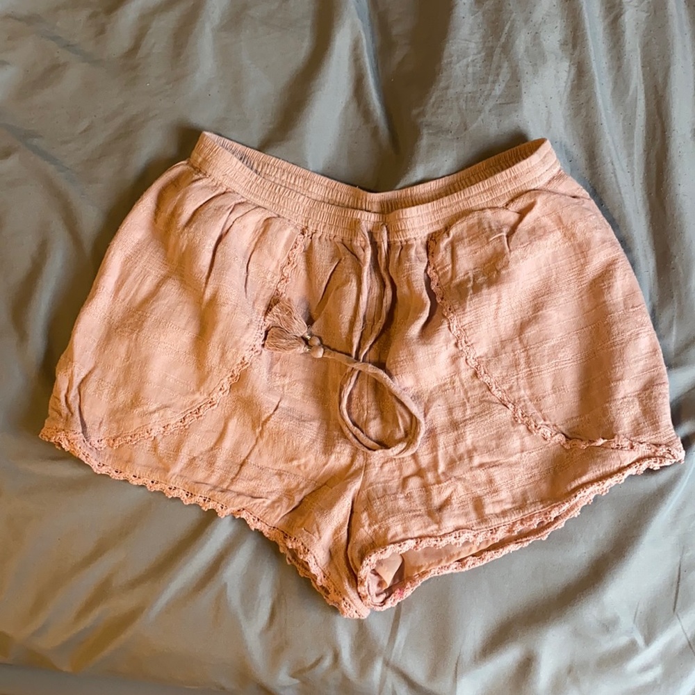 Light pink flowy/fabric shorts